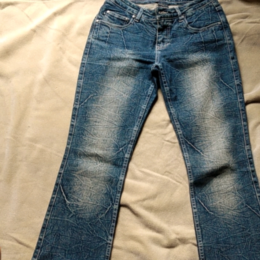 Dark blue w tan fading pattern jeans